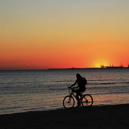 40 Meters From Sea Apartment *